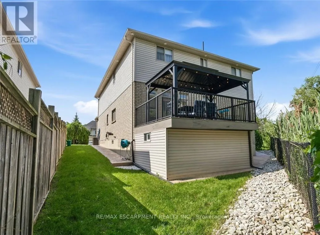 575 STONEHENGE DRIVE