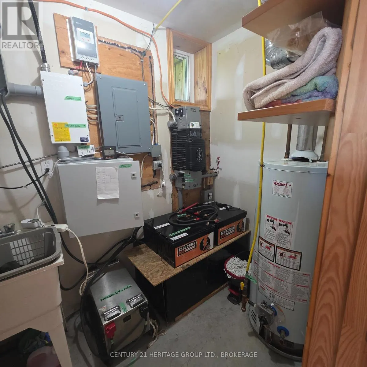 648 THIRD LINE ROAD