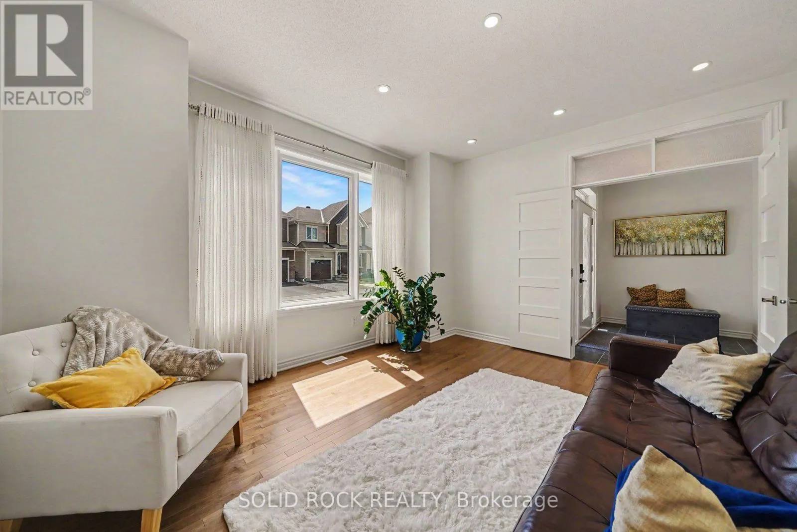 1011 CARDEN LANE