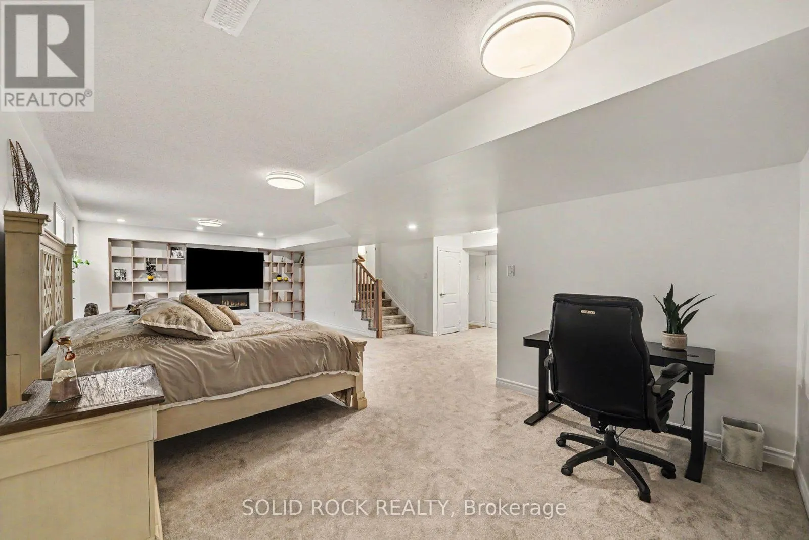 1011 CARDEN LANE