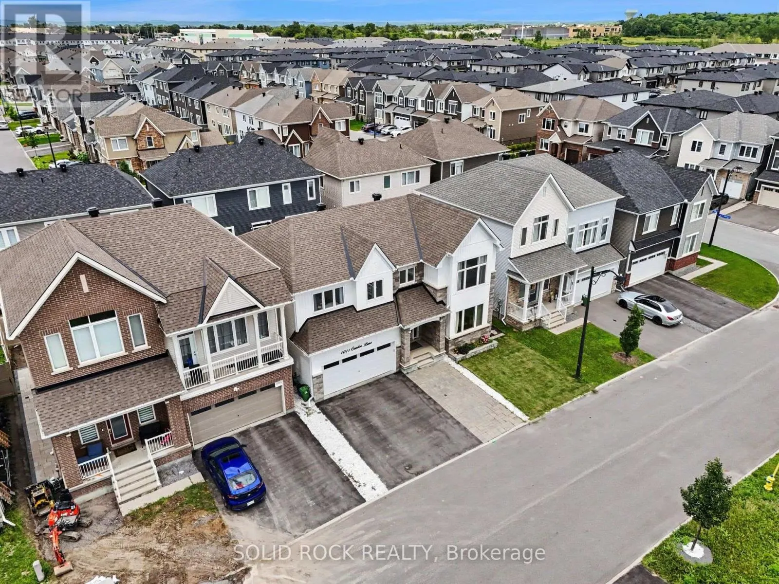 1011 CARDEN LANE