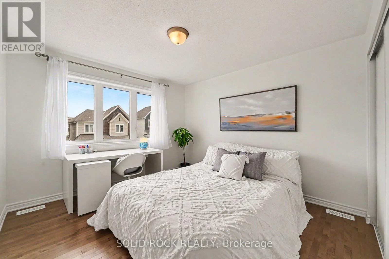 1011 CARDEN LANE