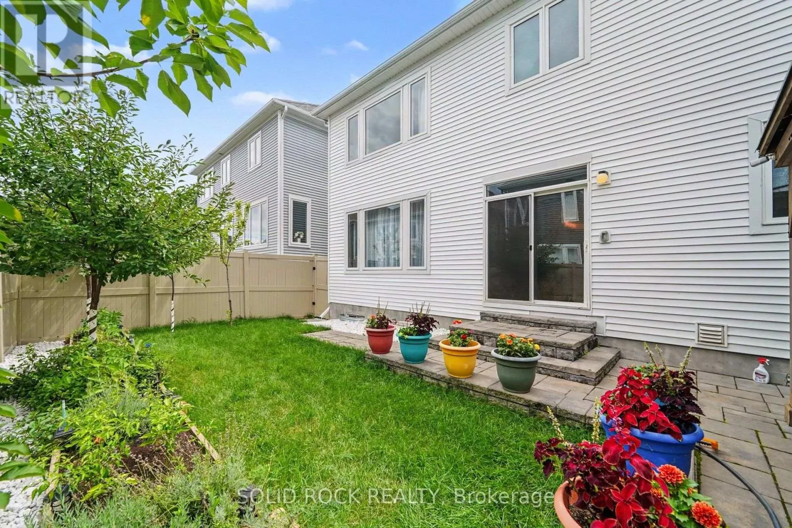 1011 CARDEN LANE