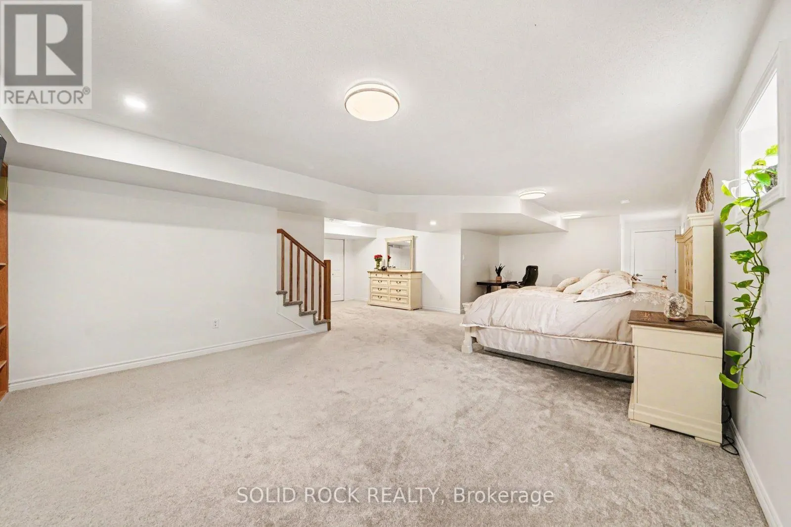 1011 CARDEN LANE