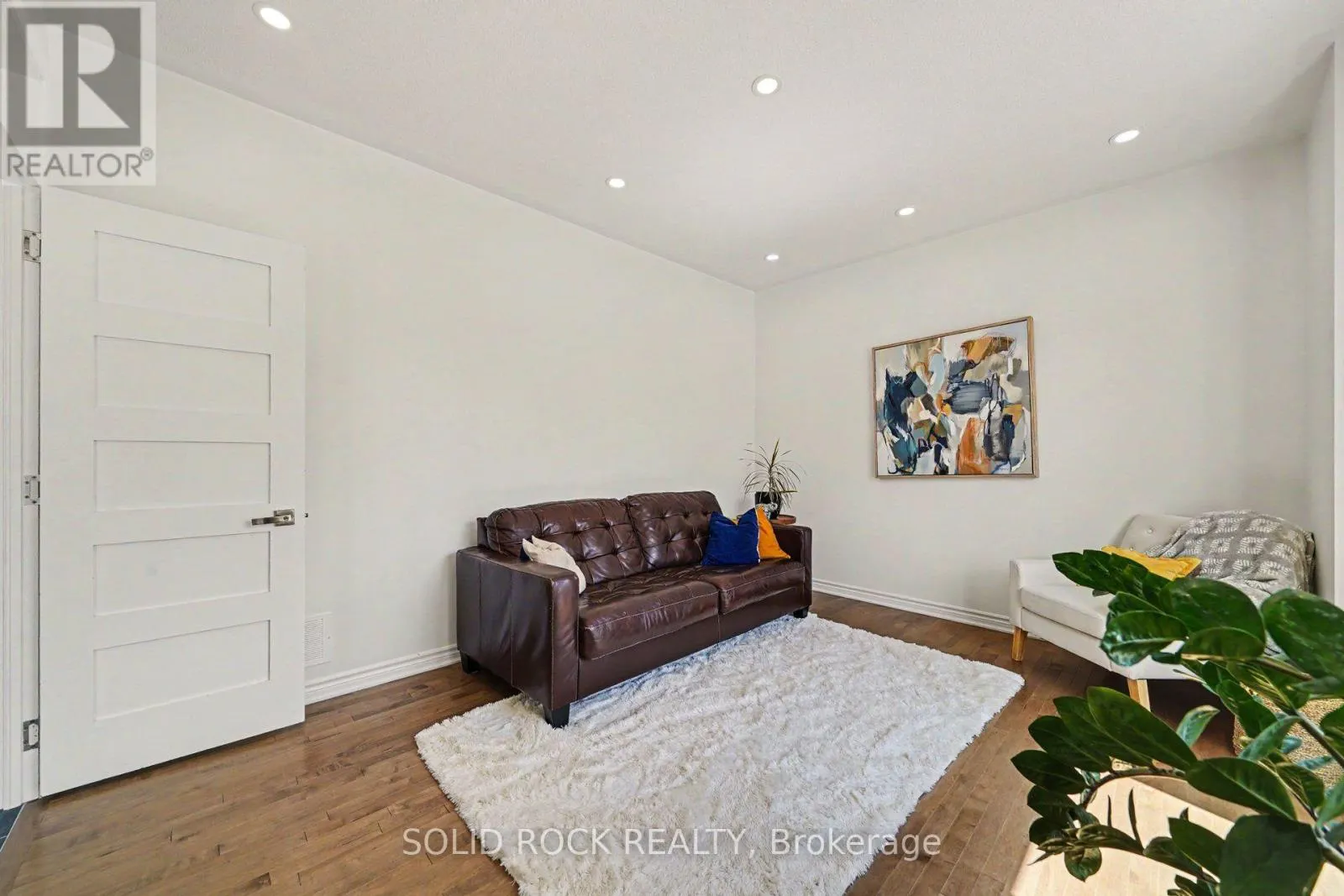 1011 CARDEN LANE