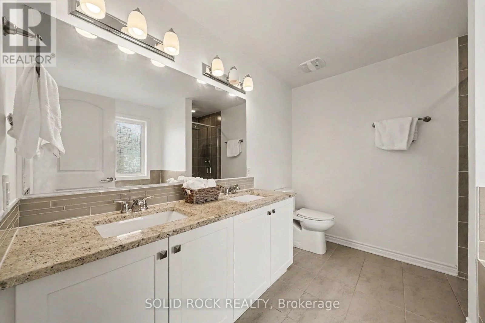 1011 CARDEN LANE