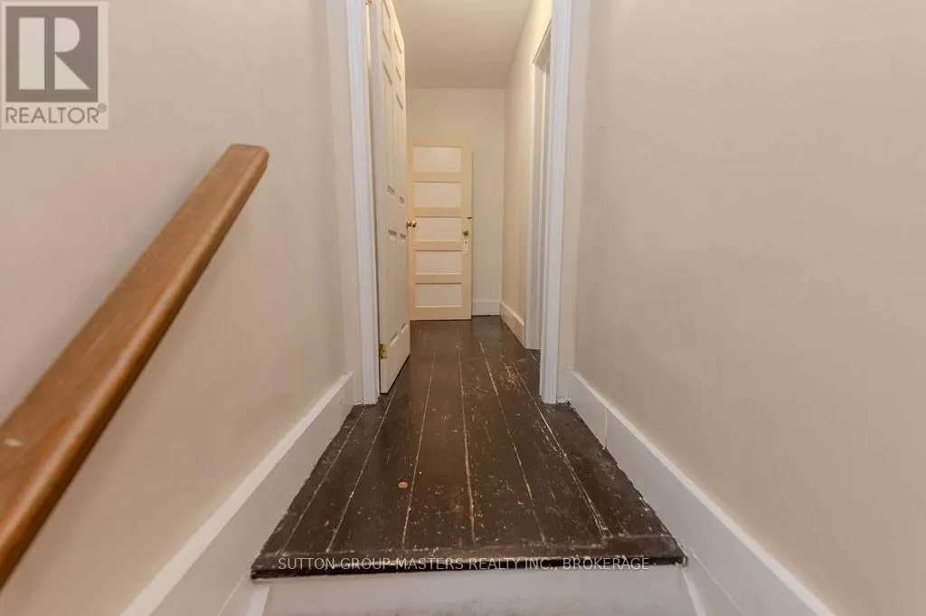 27 WEST STREET W
