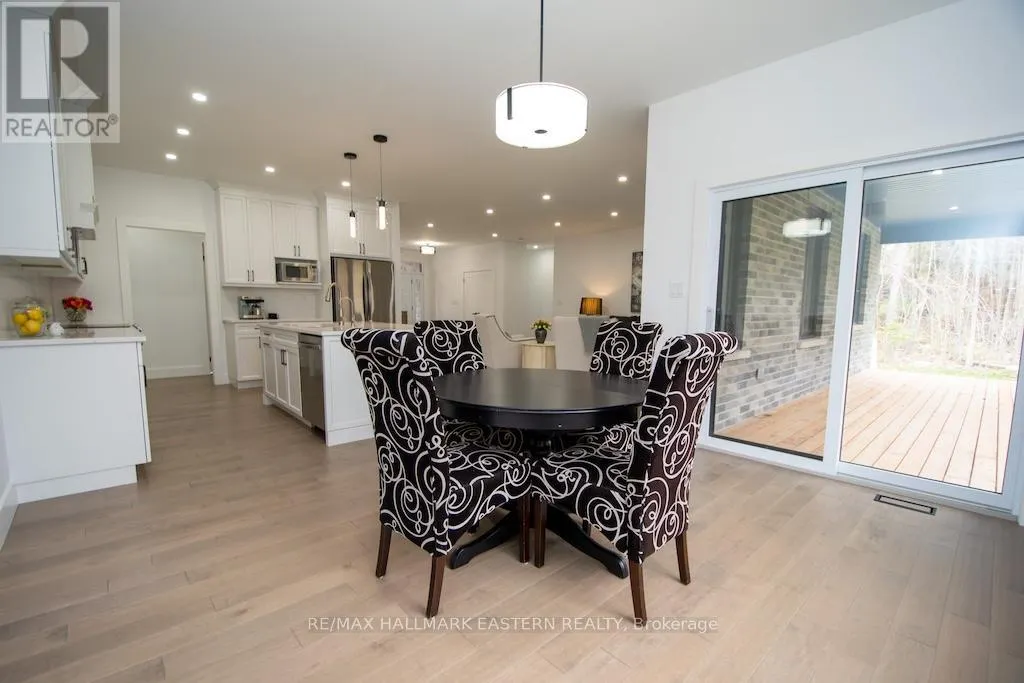 11 MAPLEWOOD COURT