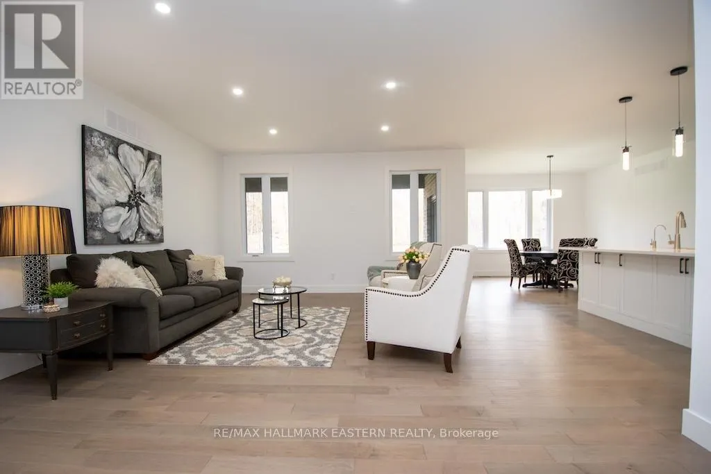 11 MAPLEWOOD COURT