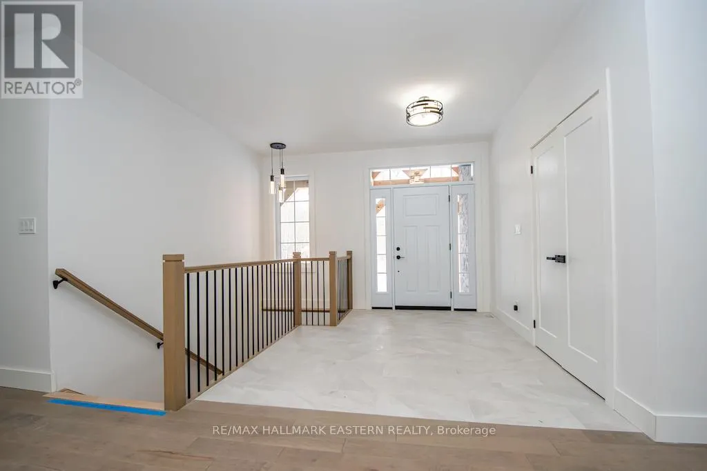11 MAPLEWOOD COURT