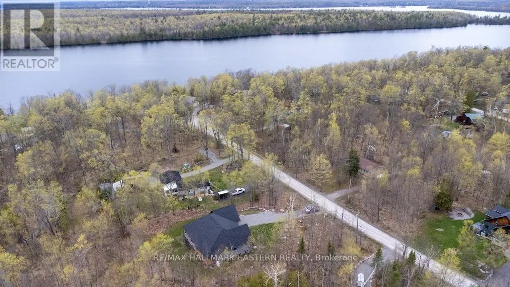 11 MAPLEWOOD COURT