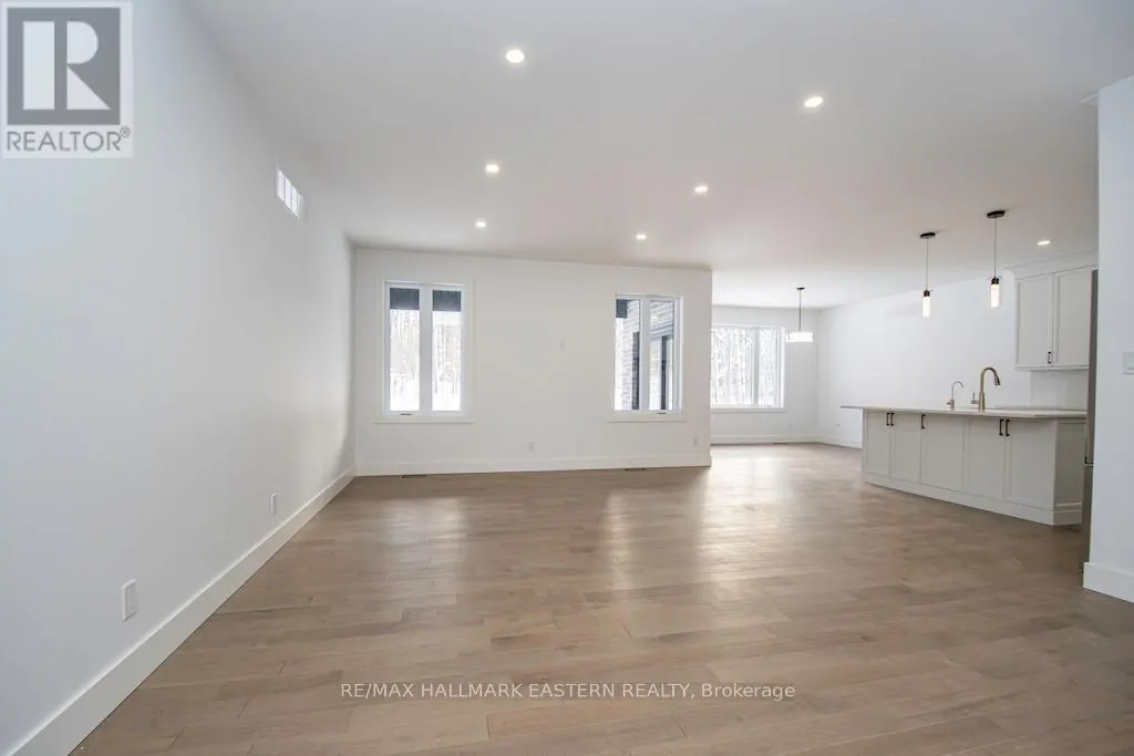11 MAPLEWOOD COURT