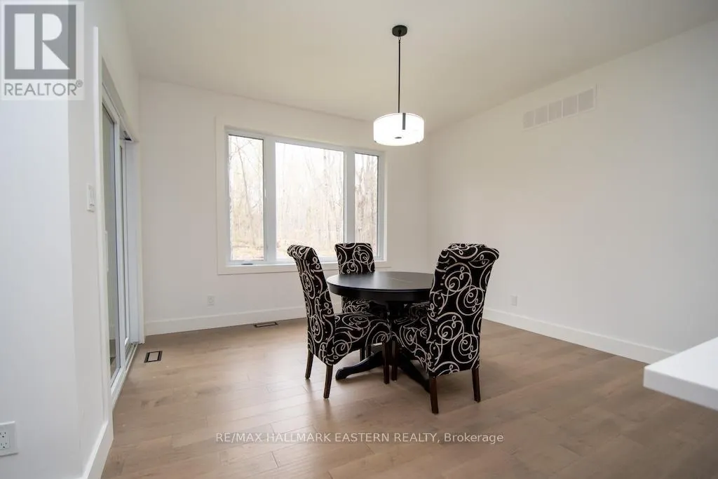 11 MAPLEWOOD COURT