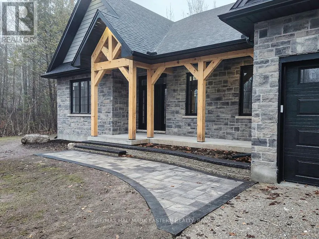 11 MAPLEWOOD COURT
