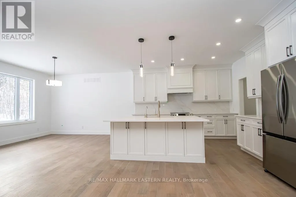11 MAPLEWOOD COURT
