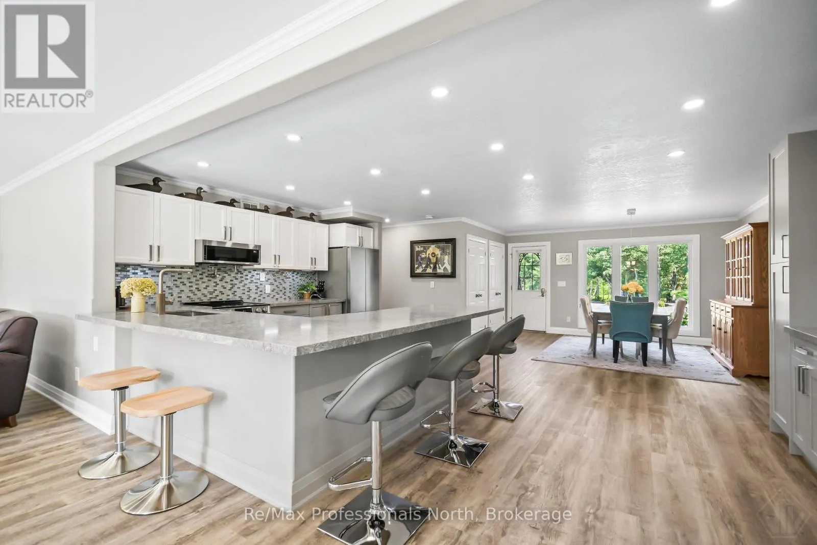 891 PENINSULA ROAD
