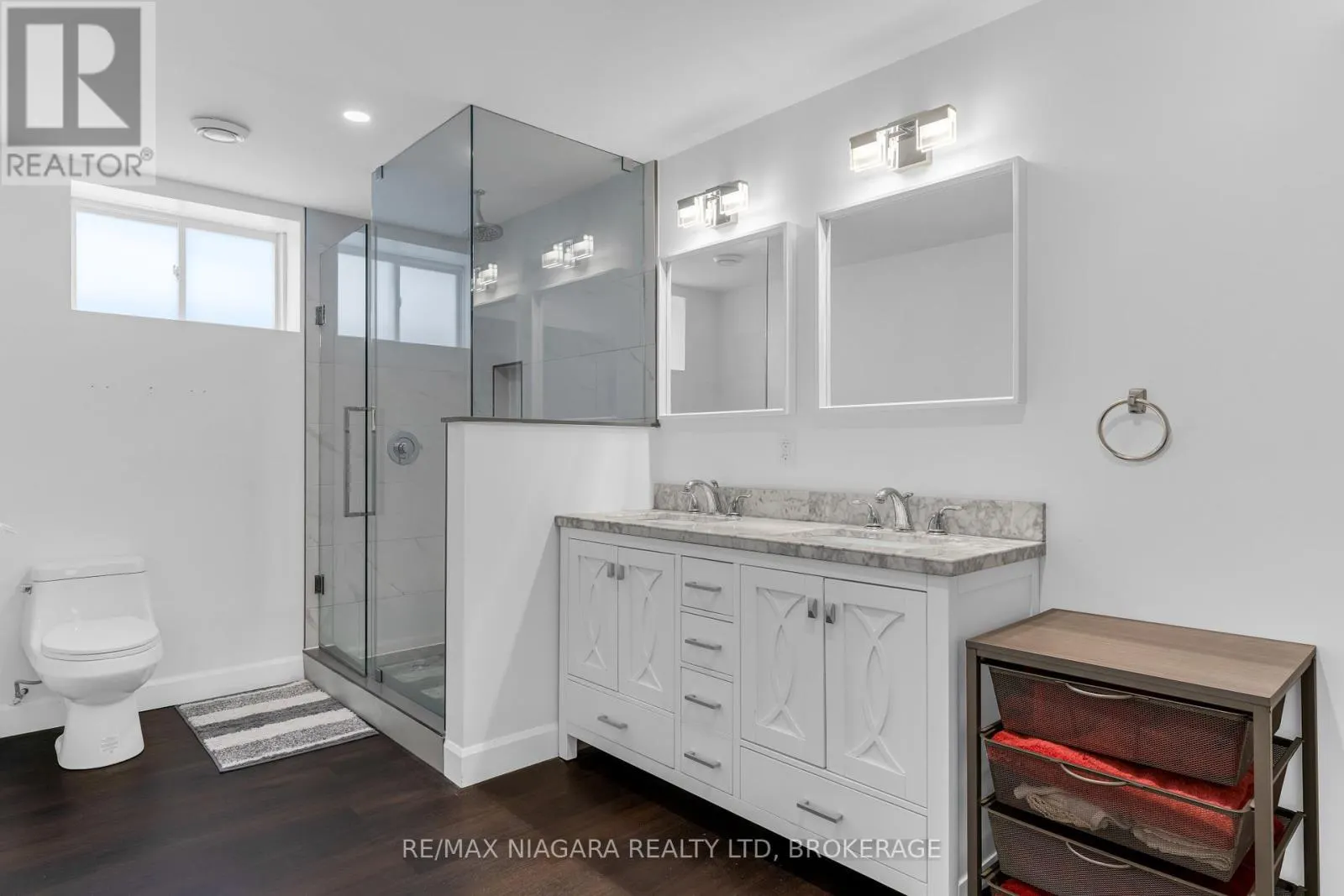5 HERON POINTE ROAD