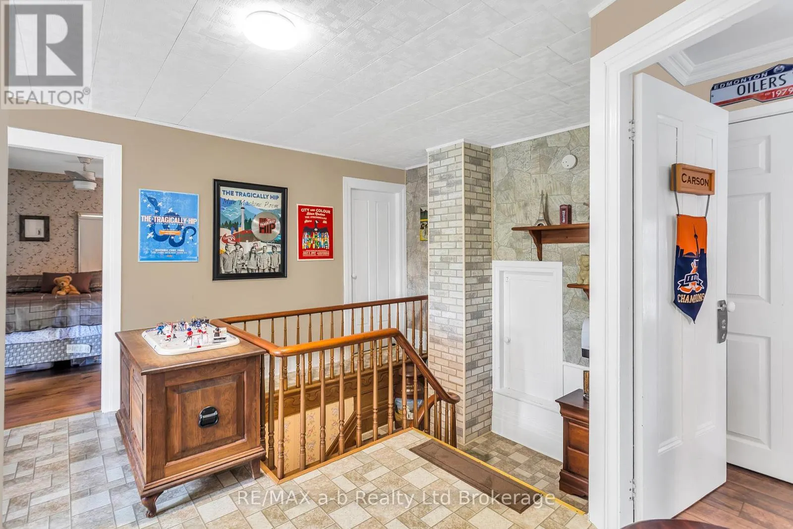 1813 NORFOLK COUNTY 19 ROAD W