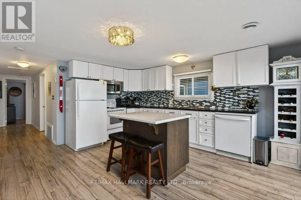 1115 NEW LAKESHORE ROAD