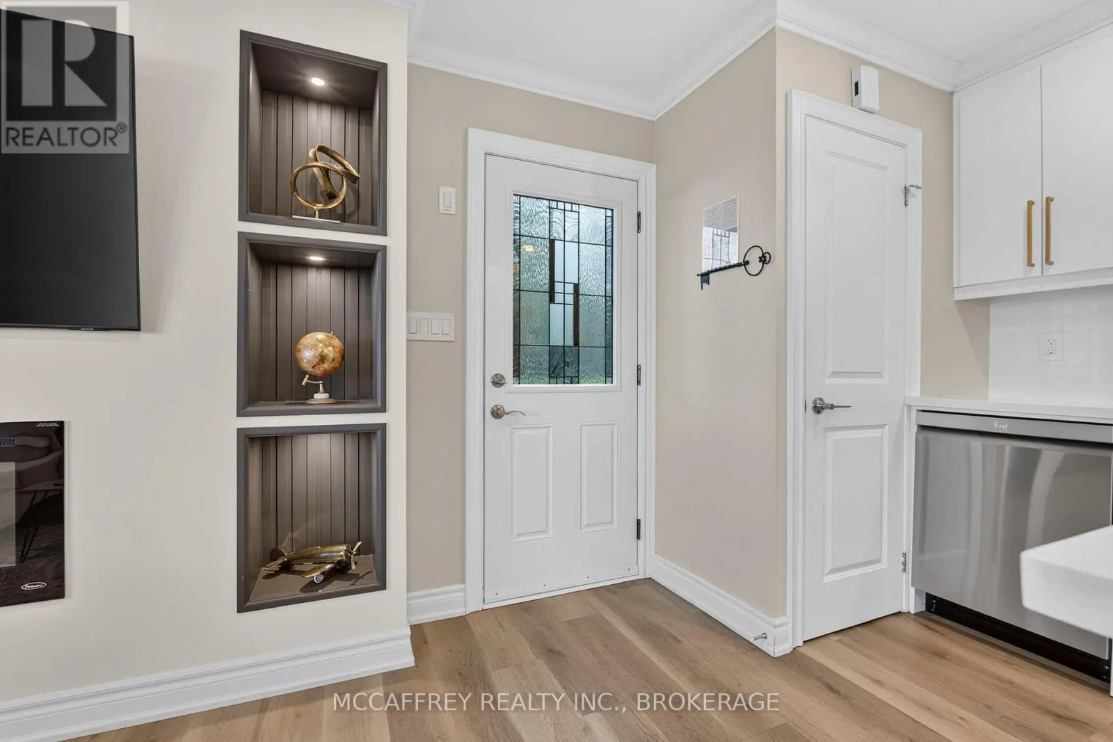 80 TRILLIUM LANE