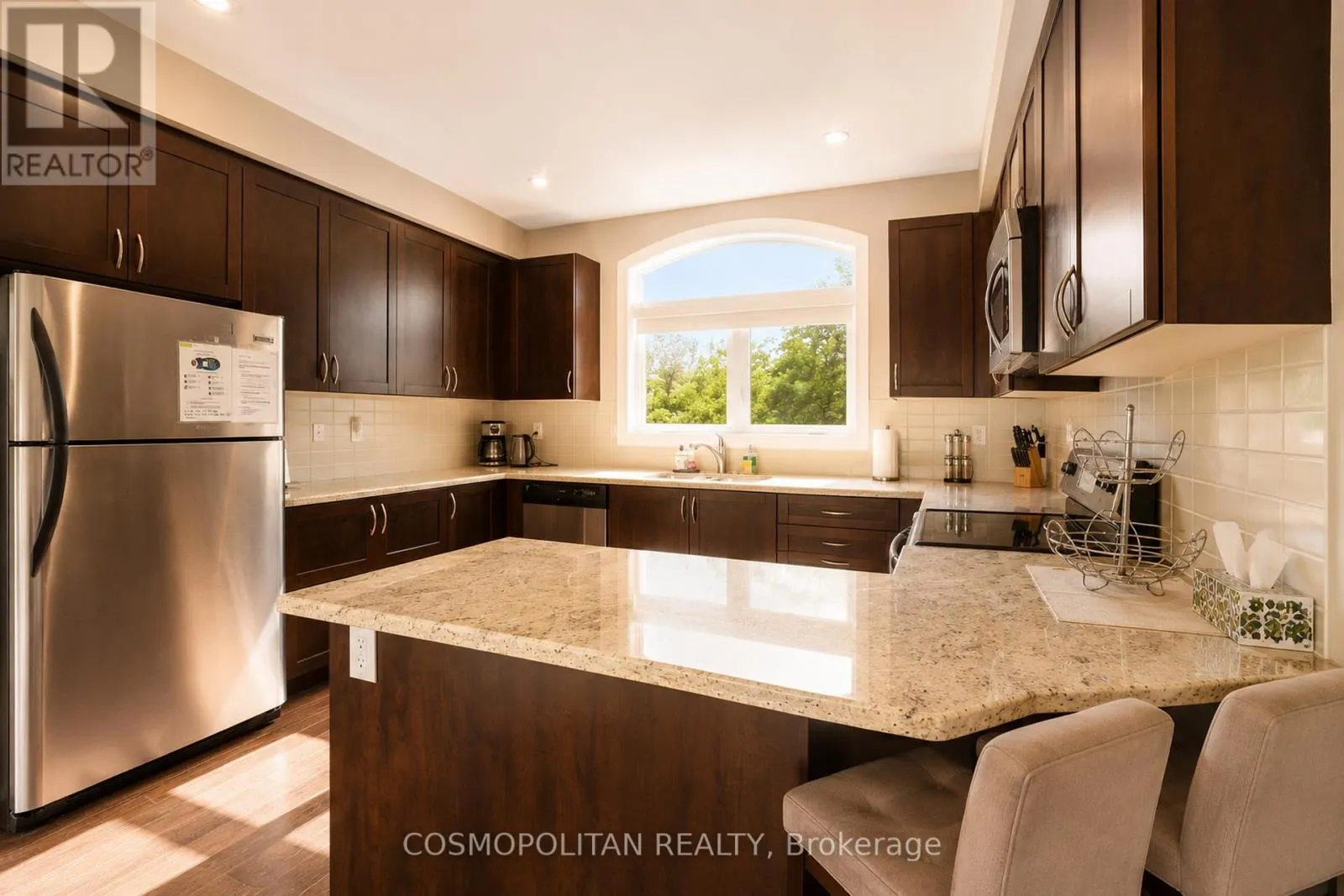 67 ROCKMOUNT CRESCENT