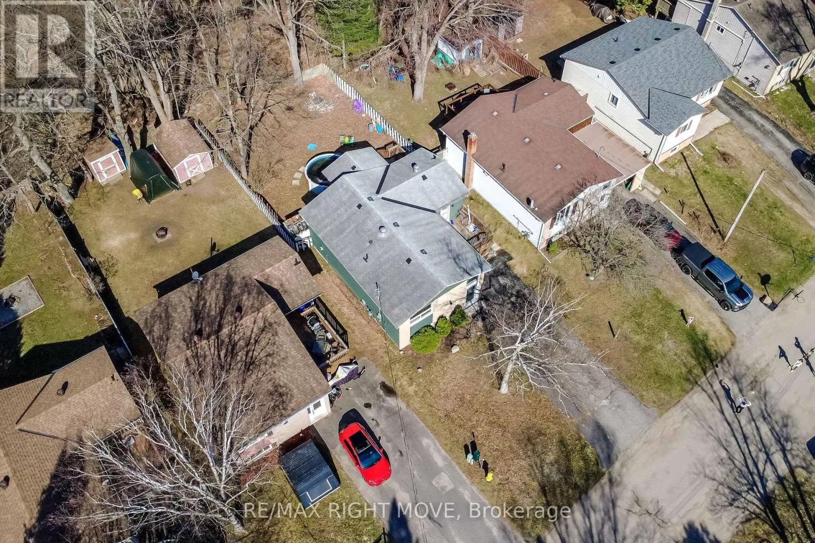162 PRATT CRESCENT