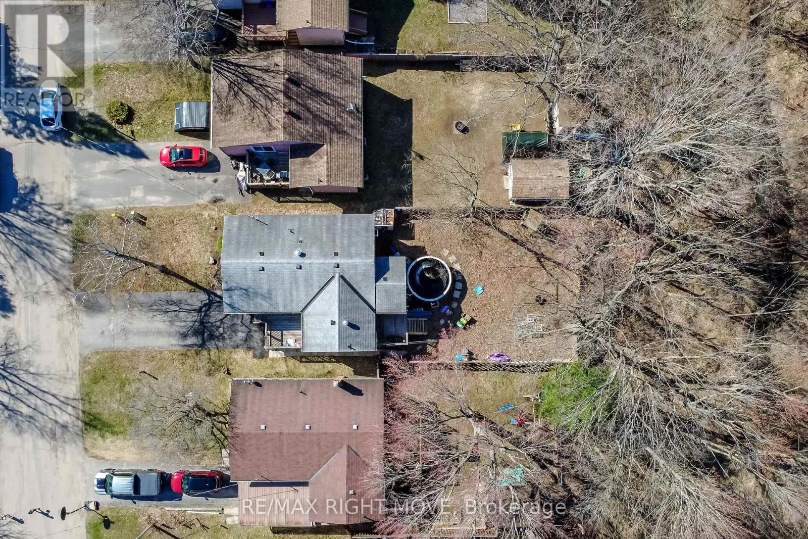 162 PRATT CRESCENT