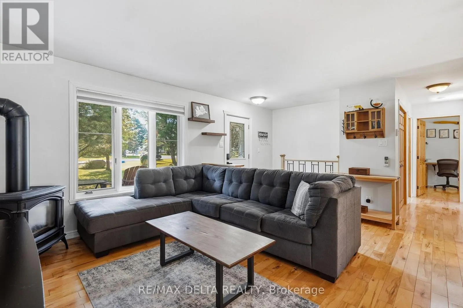 1120 DES CEDRES STREET