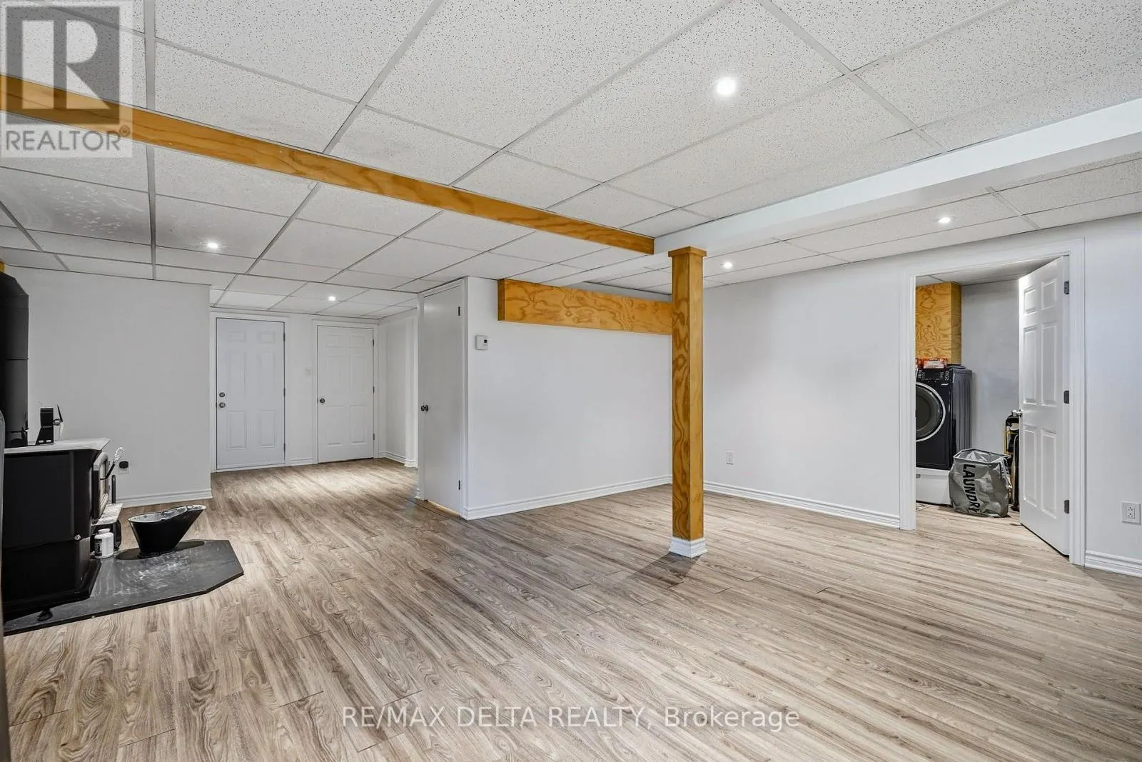 1120 DES CEDRES STREET