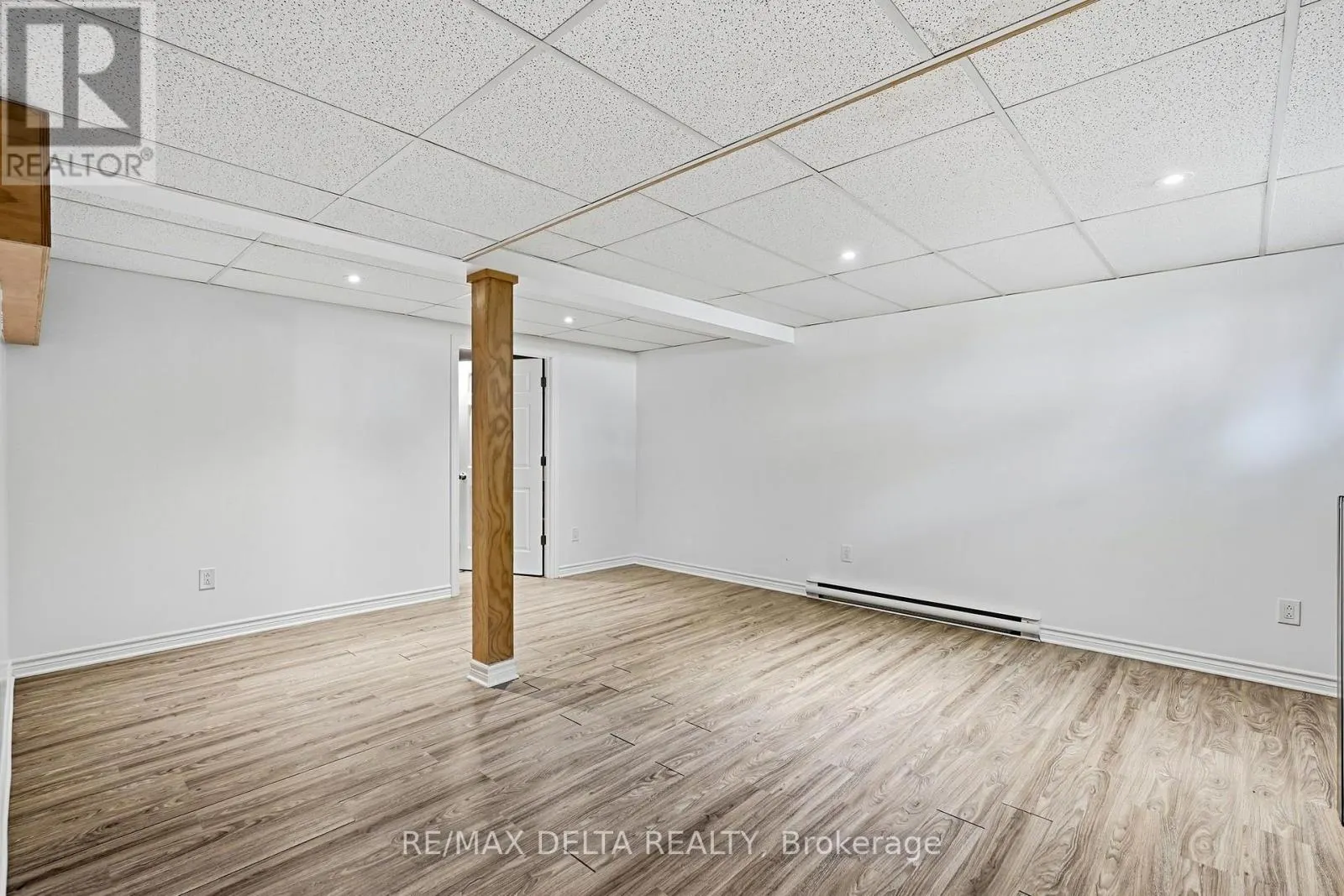 1120 DES CEDRES STREET