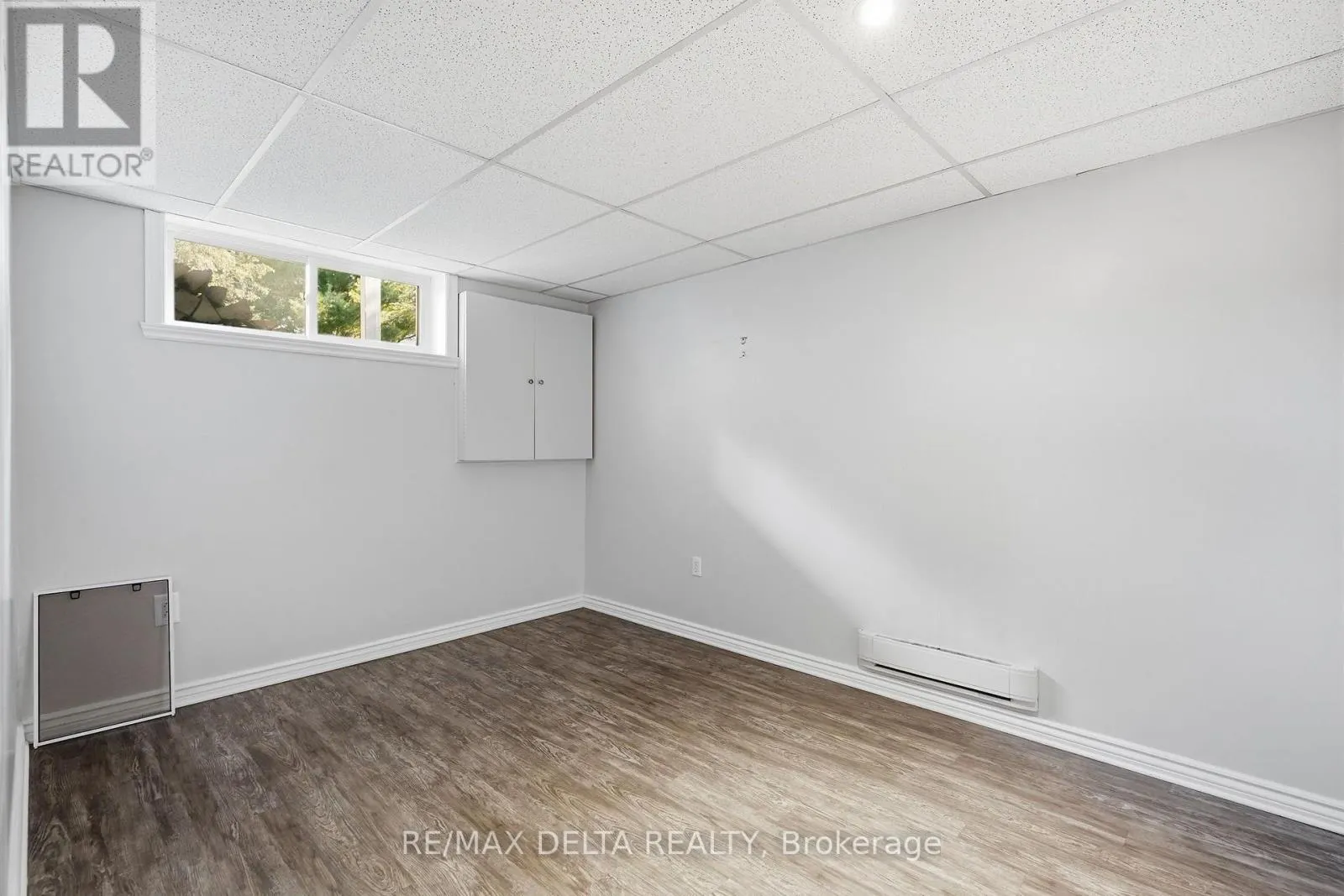 1120 DES CEDRES STREET