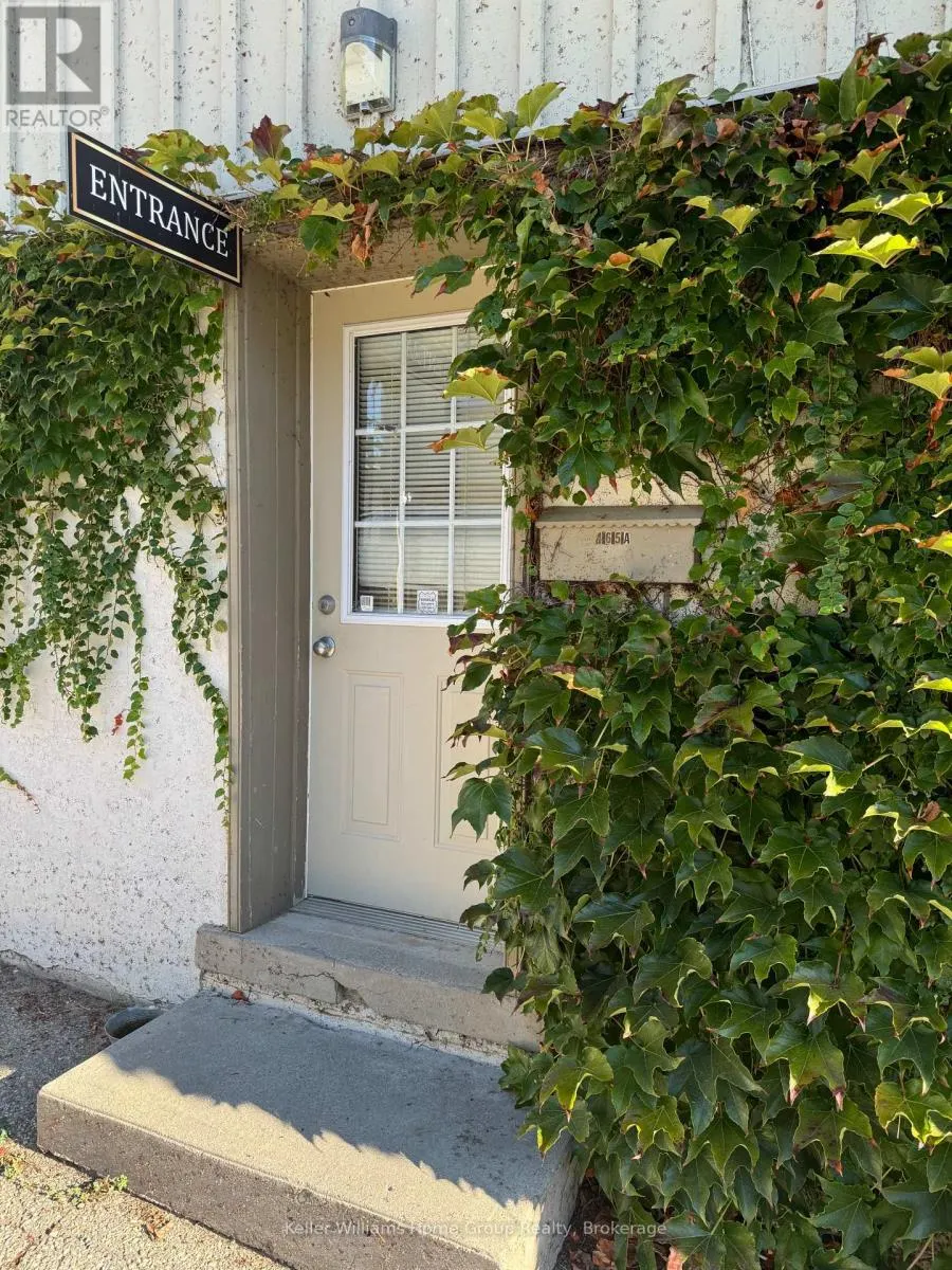 UPPER - 465A ST PATRICK STREET W #Upper