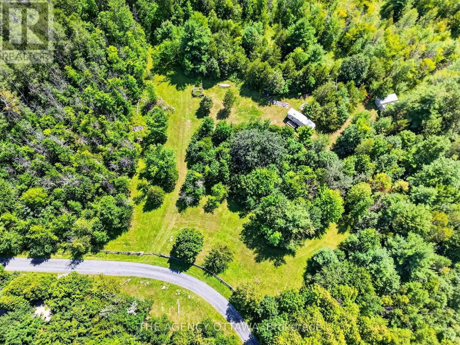 00 PIPER'S BAY LANE