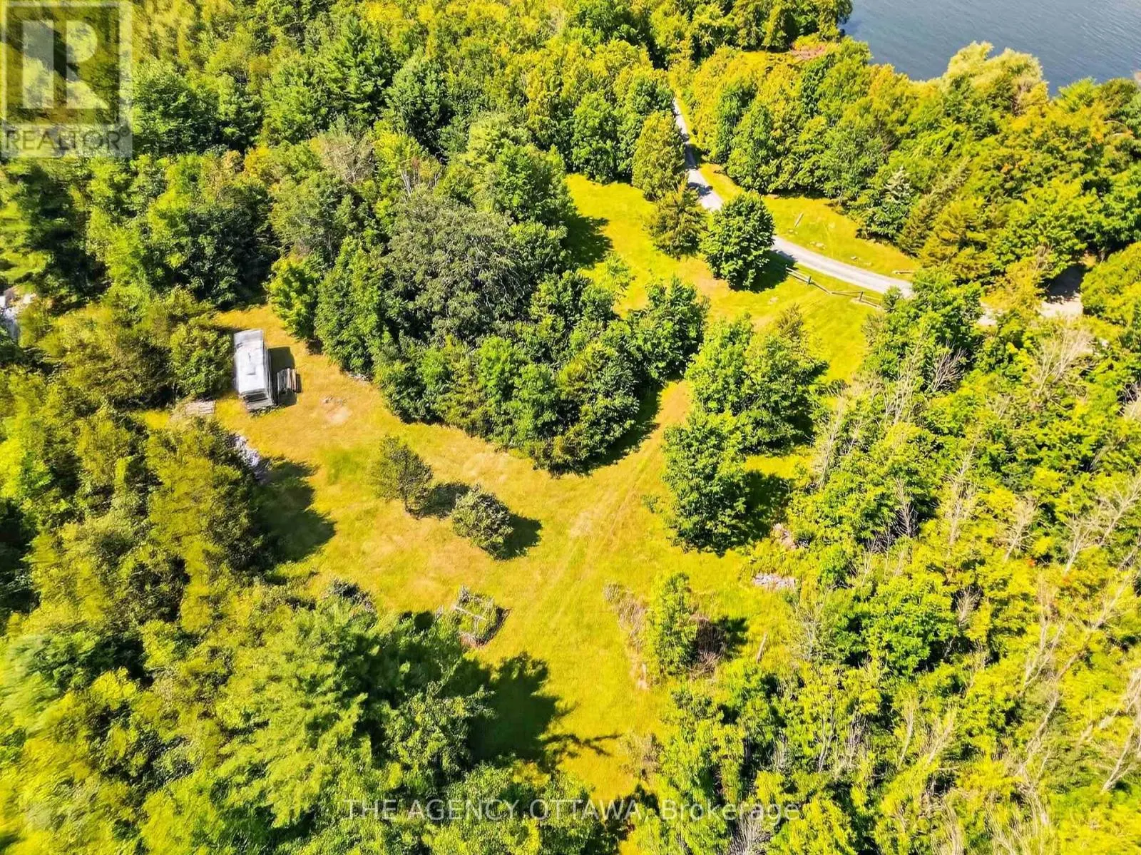 00 PIPER'S BAY LANE
