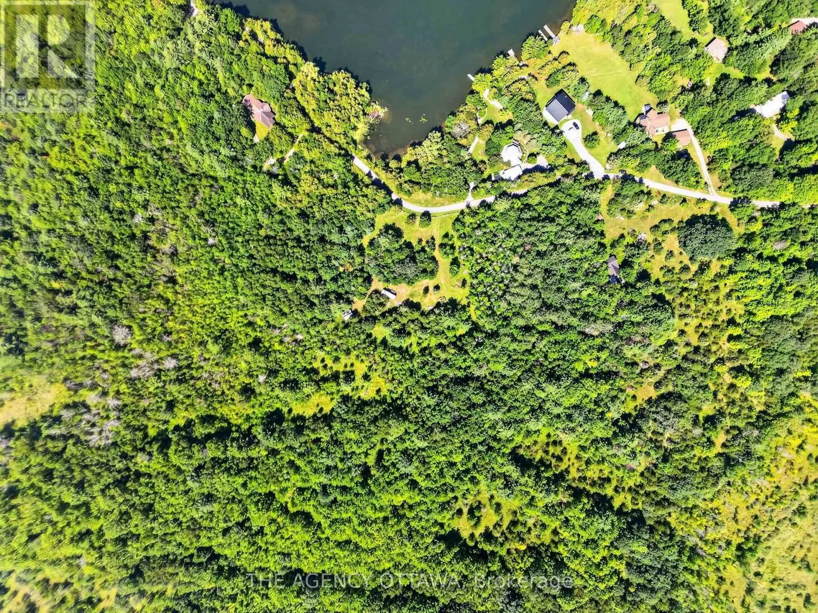 00 PIPER'S BAY LANE