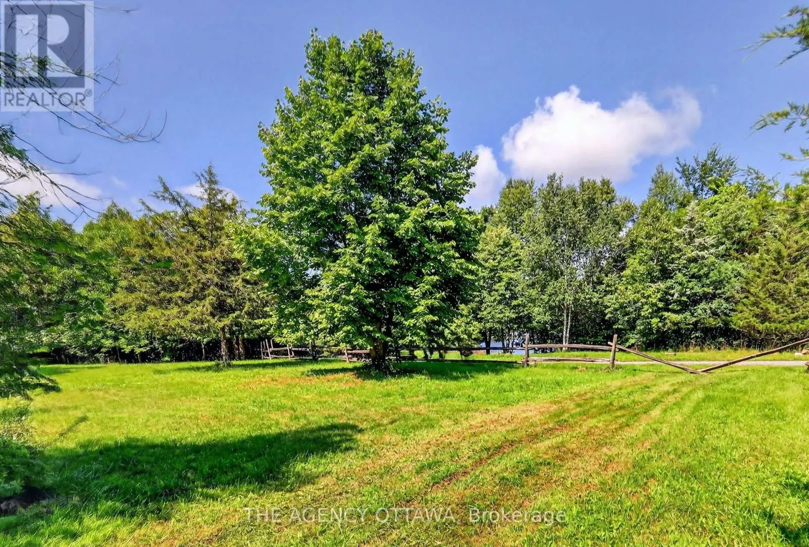00 PIPER'S BAY LANE