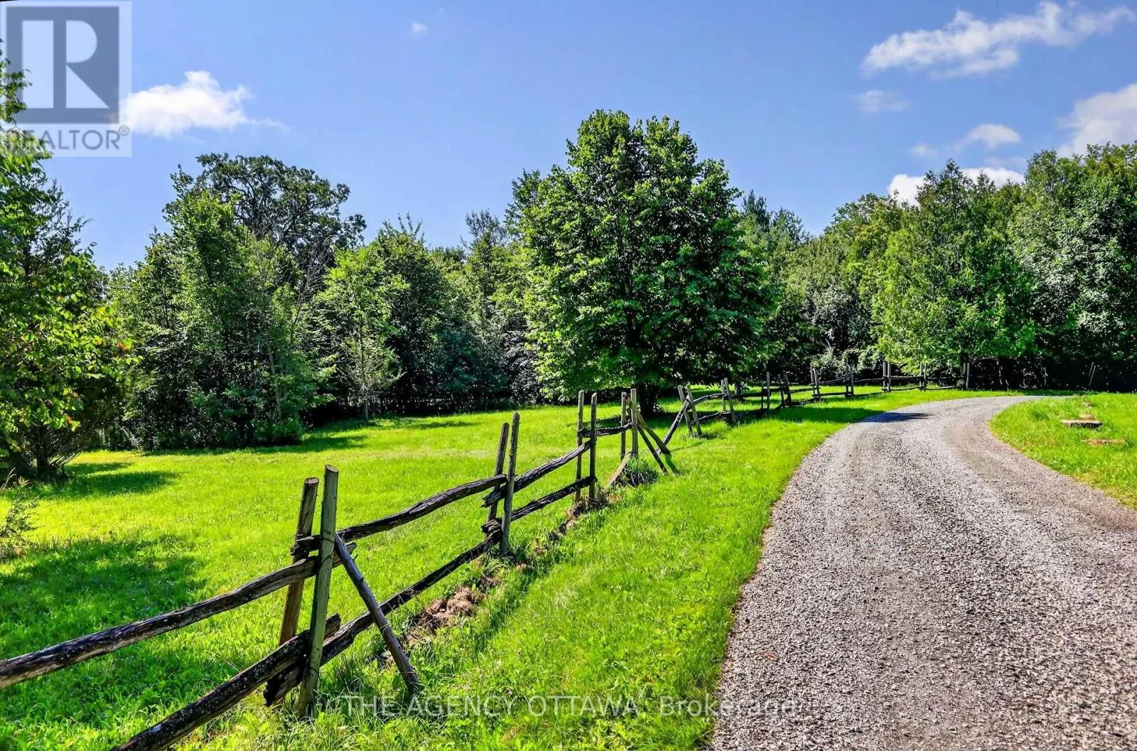 00 PIPER'S BAY LANE