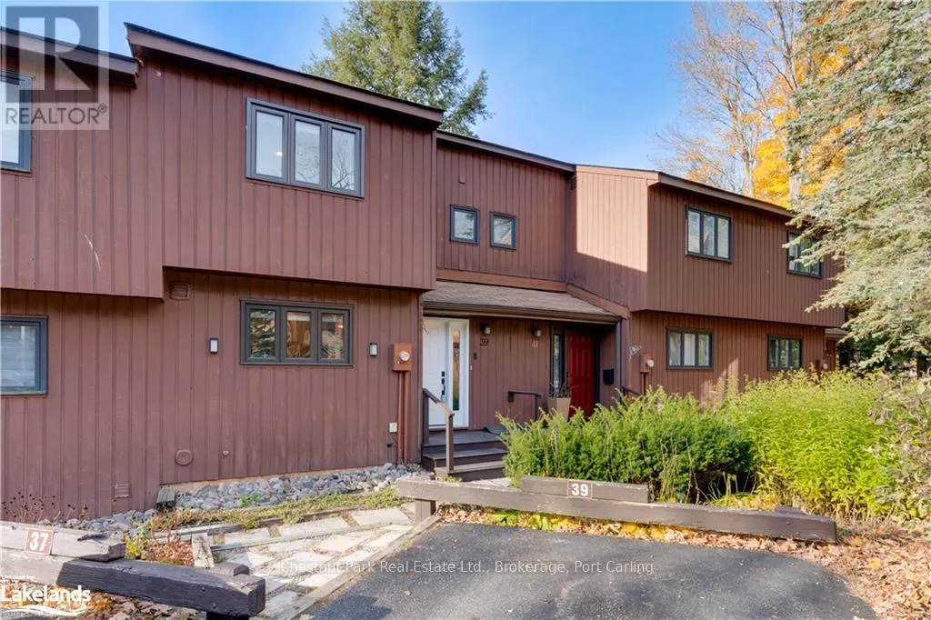 7 - 39 SOUTHBANK DRIVE #7
