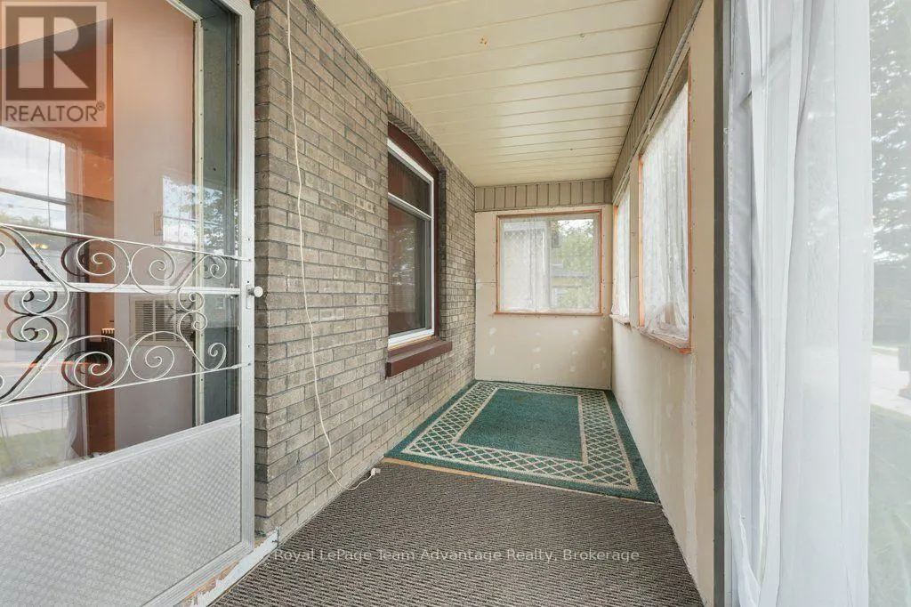 111 GIBSON ST STREET