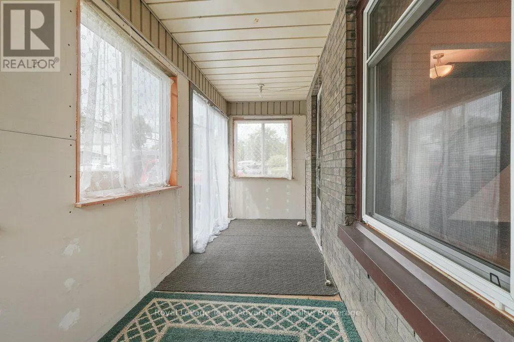 111 GIBSON ST STREET