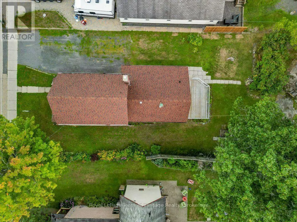111 GIBSON ST STREET