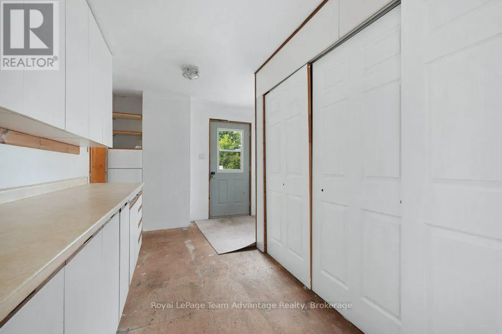 111 GIBSON ST STREET