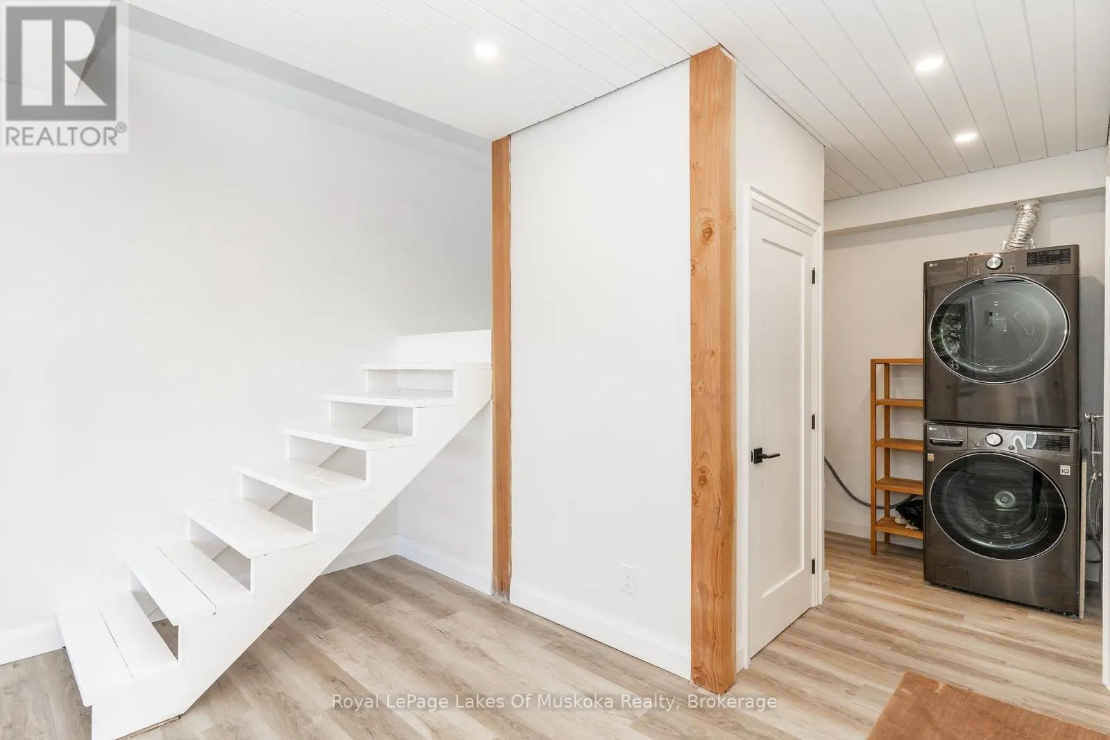 1361 ROSSEAU LAKE 2 ROAD