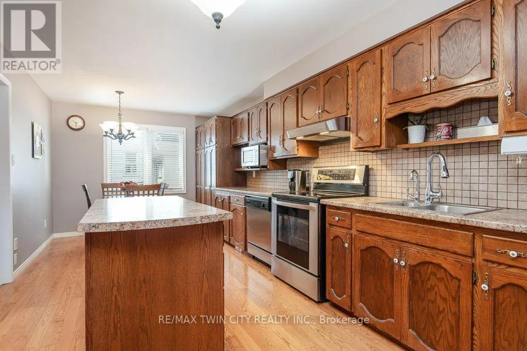 108 QUEENSWAY DRIVE