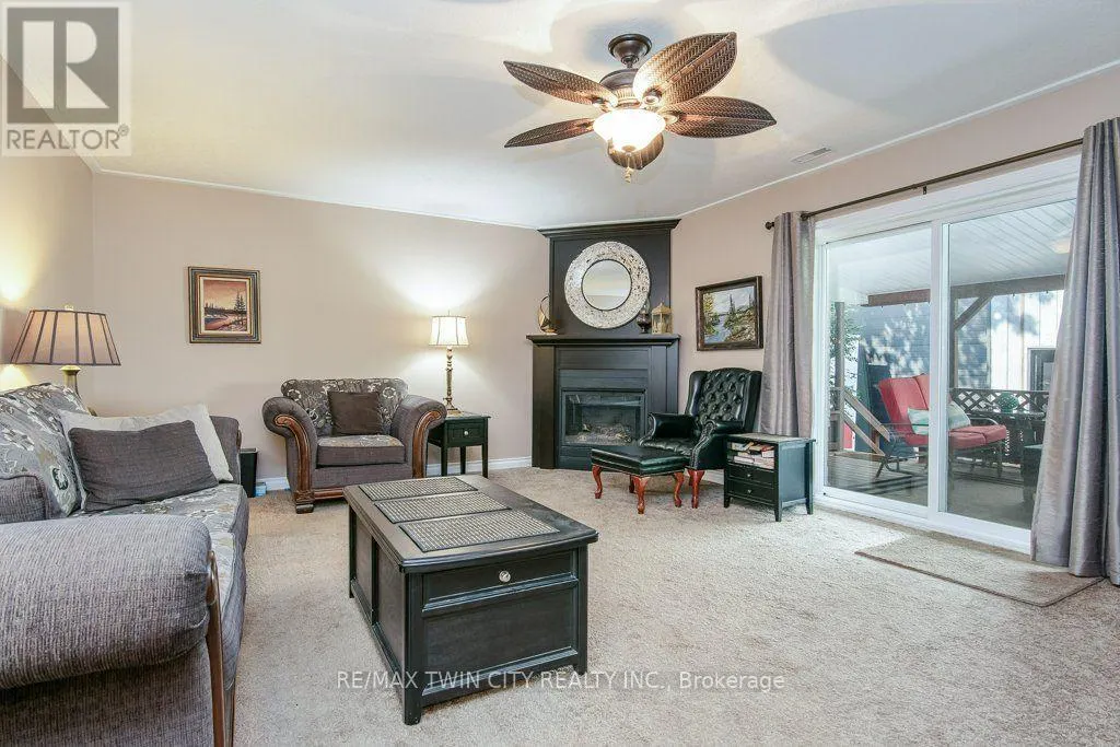 108 QUEENSWAY DRIVE
