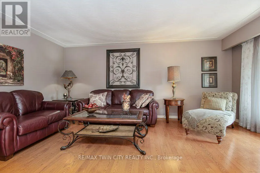 108 QUEENSWAY DRIVE