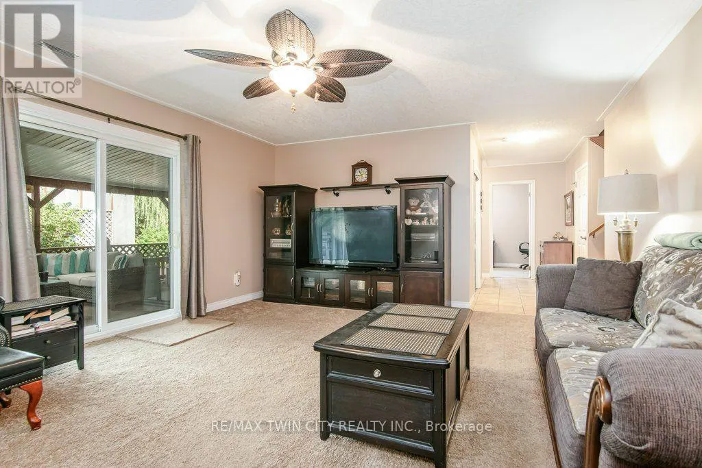 108 QUEENSWAY DRIVE