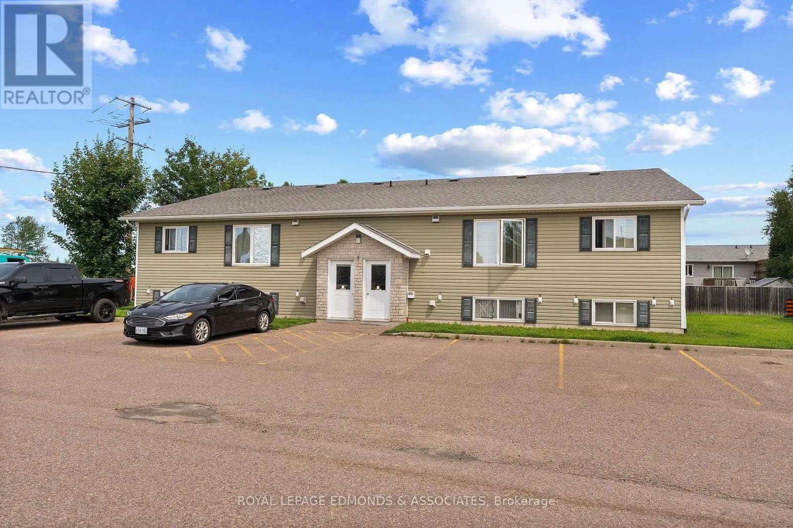 5 RENFREW STREET