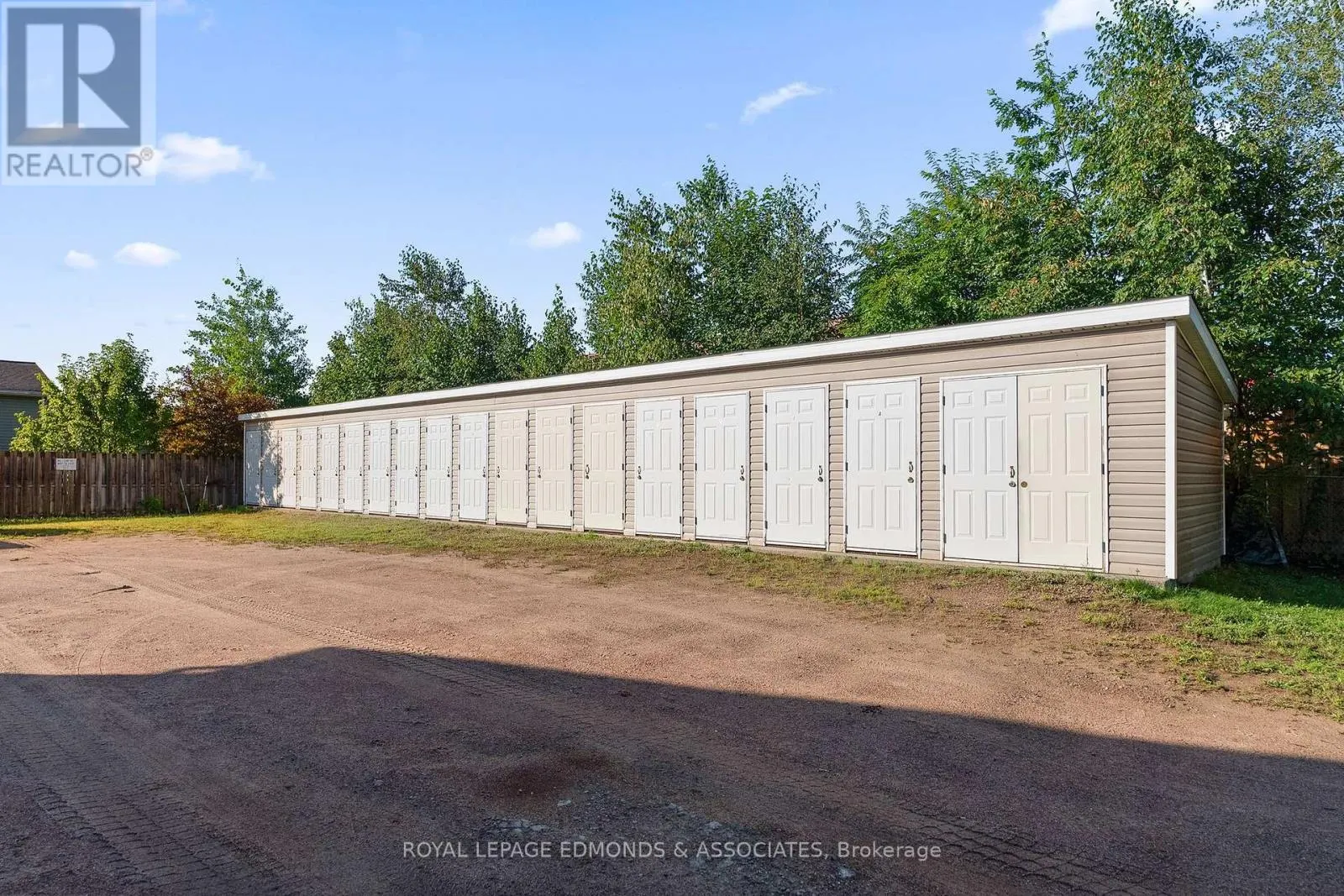 5 RENFREW STREET