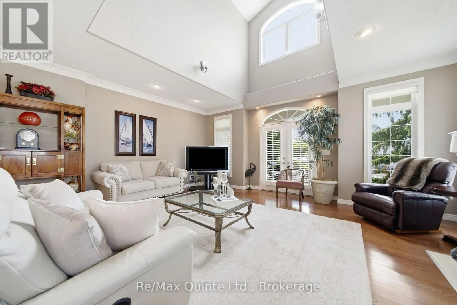 86 PINNACLE STREET S